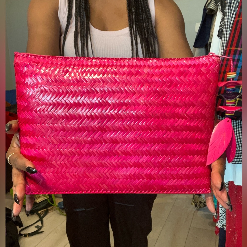 Pink Valerie Woven Bag Clutch w Bag Charm